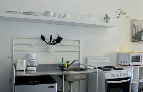 Ponce Centro Apartment | Gladiolas 1103