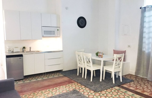 Ponce Centro Apartment | Gladiolas 1205
