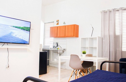 Ponce Centro Apartment | Gladiolas 2204