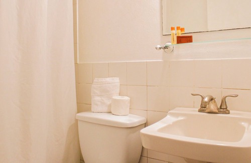 Ponce Centro Apartment | Gladiolas 2204