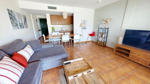 El Perello House | Gladiolus