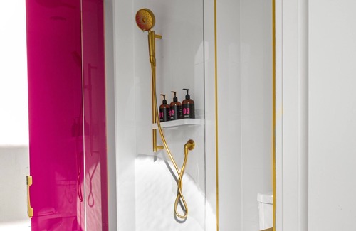 Little Portugal Hotel | Gladstone House