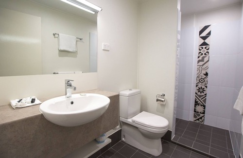 Gladstone Hotel | Gladstone Reef Hotel Motel