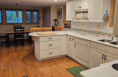 Rockport Apartment | Gladview Rockport Apt #gladview#thacher