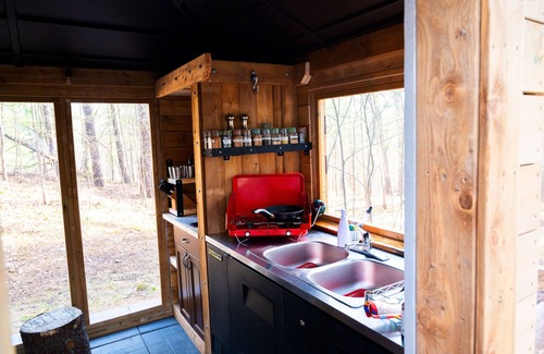 Frontenac Cabin | Glamorous Camping on a Hilltop