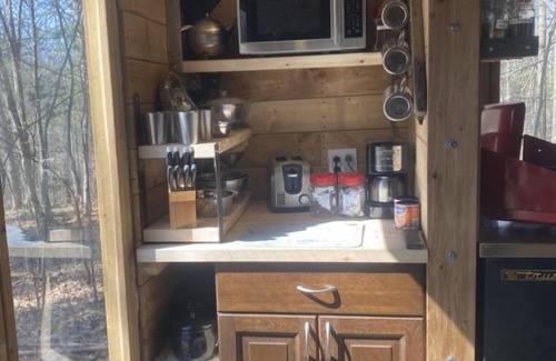 Frontenac Cabin | Glamorous Camping on a Hilltop