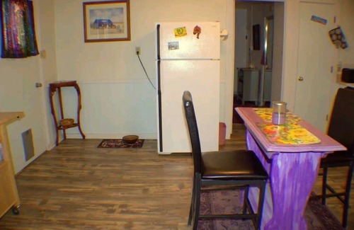 Truth or Consequences Cottage | GLAMOROUS YEAR AROUND DESERT OASIS WITH PRIVATE SOAKING TUB