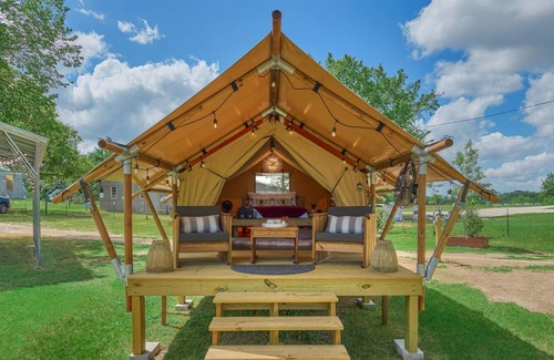 Navasota Other | Glamping at BeeWeaver Honey Farm