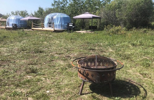 Bighorn No. 8 RV Rental | Glamping Dome 3 in ghost lake