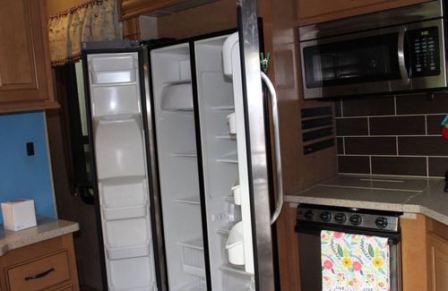 Mentone House | Glamping In Style In At 1776 RV & Campground In Mentone