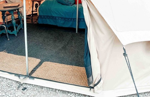 Mantorville House | Glamping in the Minnesota Woods