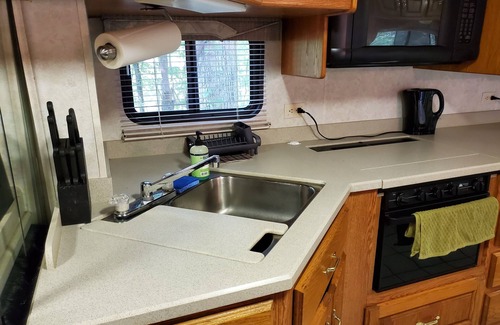 Pleasant Valley House | Glamping in the woods, beautiful property one hour from NYC.