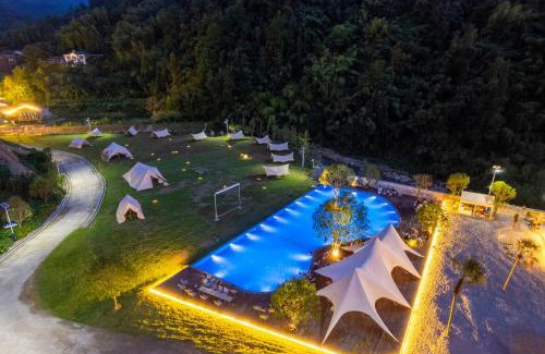 Wulingyuan Hotel | Glamping Resort-At National Forest Park with Free Shuttle