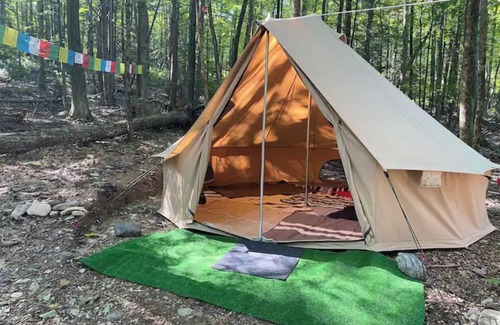 Kerhonkson House | Glamping Tent & Campsite by Minnewaska State Park