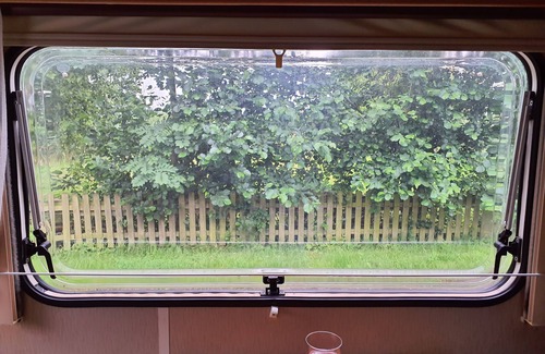 Sullwarden House | Glamping - Wohnwagen mit Luxusbad und Küche Inmitten der Halbinsel Butjadingen
