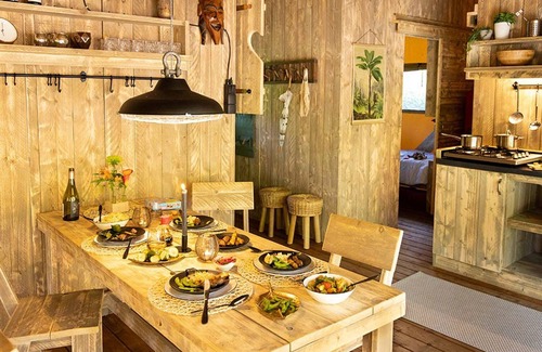 Mol House | Glampingtent Silver Lodge 4 by Interhome