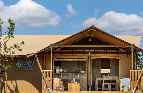 Mol House | Glampingtent Silver Lodge 4 by Interhome