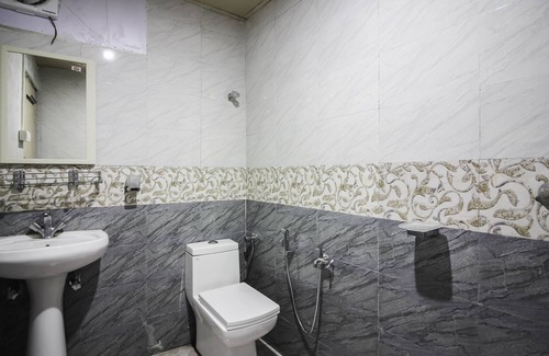 Kempty Range Hotel | Glamwood Resort