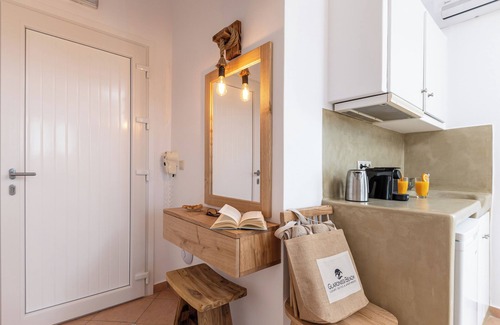 Plaka House | Glaronissi Beach