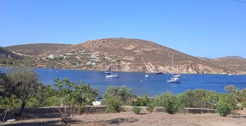 Kampos Apartment | Glaros Studios 2 -Agriolivadi Patmos