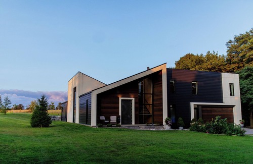 Hamilton Township House | GLAS HOUSE! Unique Scandinavian inspired modern home