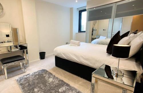 Glasgow Westend Apartment | Glasgow 2bd near Hydro SECC City Centre Great Location