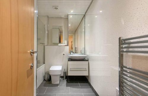 Glasgow Westend Apartment | Glasgow 2bd near Hydro SECC City Centre Great Location