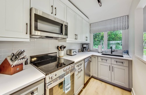 Lake Geneva Condo | Glass Vista: Modern 2BR Condo, Stunning Views, Ideal Getaway