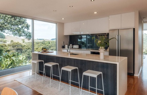 Waiheke Island House | GLASSHOUSE | Coast & Country | WINTER DEAL - Stay for 3, Pay for 2