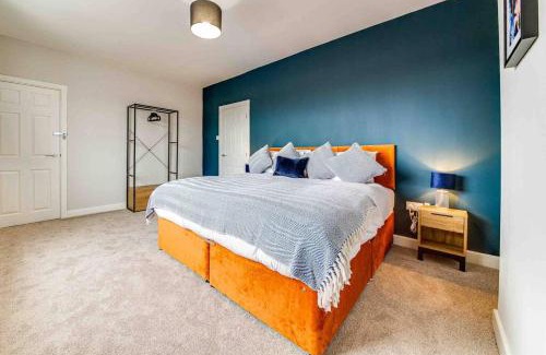 Thurnscoe House | Glasswing Stays The Collier's Rest