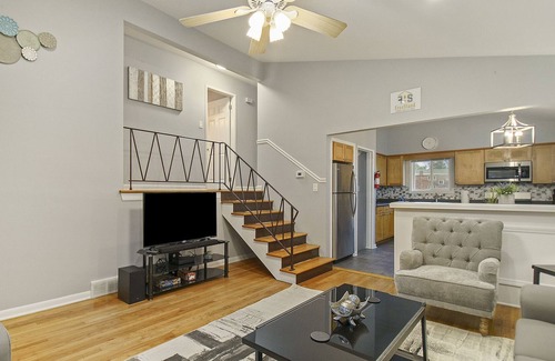 Glen Ellyn House | Glen Ellyn Rental