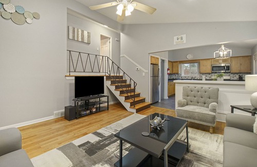 Glen Ellyn House | Glen Ellyn Rental