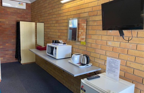 Glen Innes Hotel | Glen Innes Lodge Motel