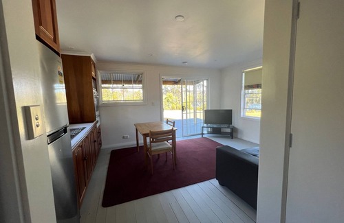 Strahan Apartment | Glenaire Apartments on Frazer St