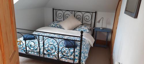 Tarbert House | Glencarrick - Harbour View
