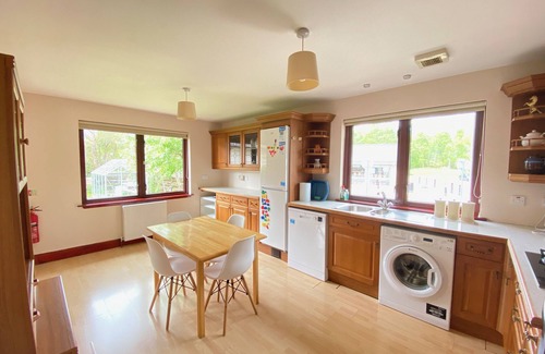 West Laroch Cottage | Glencoe: Strathassynt Cottage in the heart of stunning Highland scenery