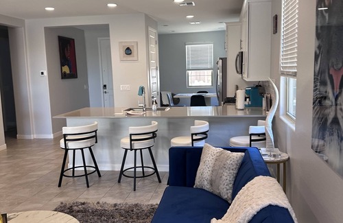 Glendale House | Glendale 1/2 mile walking distance to the stadium