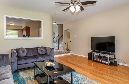 Glendale Heights House | Glendale Heights Rental - Nolan Ave