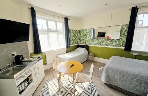 Bickley Hotel | Glendevon House Hotel