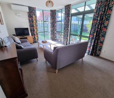 Rotorua House | Glenholme 2 bedroom Town House