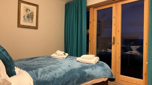 Lamlash House | Glenisle Cottage