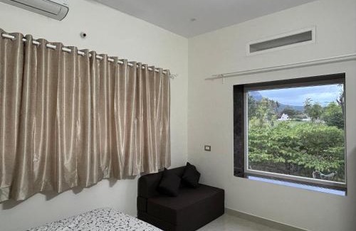 Nandi Hills House | Glenville Holiday Villa - Top Two Floors