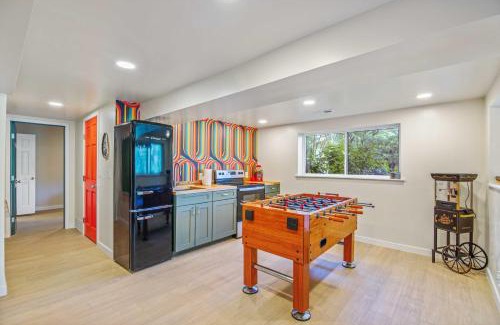 Glenwood Springs House | Glenwood Springs Mountain Getaway with Hot Tub and Riverfront