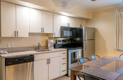 Glenwood Springs Hotel | Glenwood Springs Cedar Lodge
