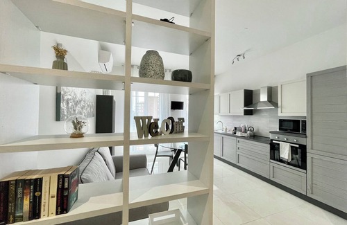 Saragozza-Porto Apartment | Glicine 5th floor Apartament | Maison Louise Bologna