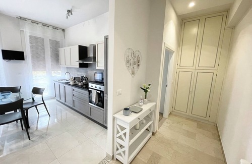 Saragozza-Porto Apartment | Glicine 5th floor Apartament | Maison Louise Bologna