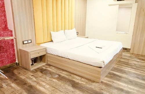Versova Hotel | Glitz Hotels Priceless-Lokhandwala