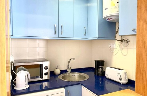 Cambrils Apartment | Global Port Global una habitación, en el centro de Cambrils 29303