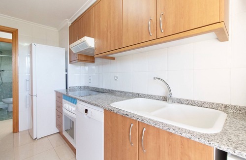 Canet de Berenguer Apartment | Global Properties: 3 bedroom flat with terrace in Canet Beach
