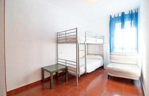 Playa de Almarda Apartment | Global Properties, Apartamento con piscina en playa Corinto